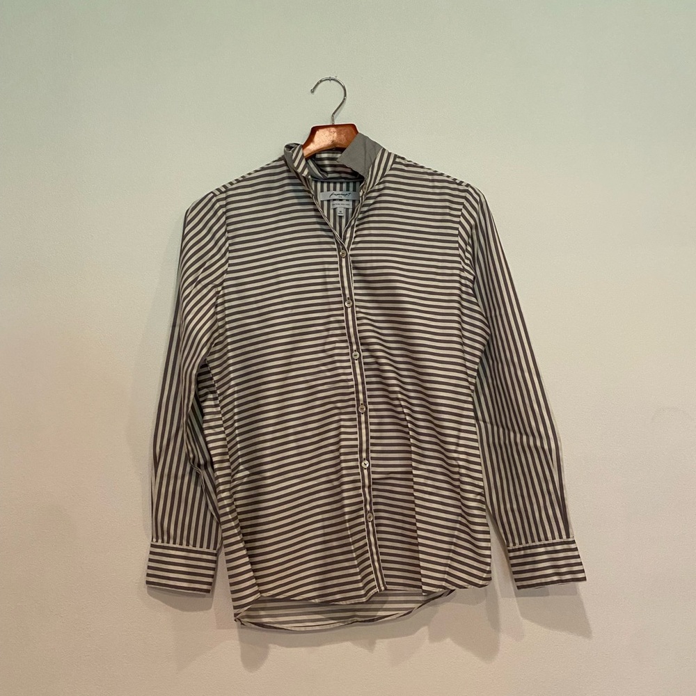 Women’s Gray & White Striped Foxcroft Button Up Long Sleeve Size 10 Fitted